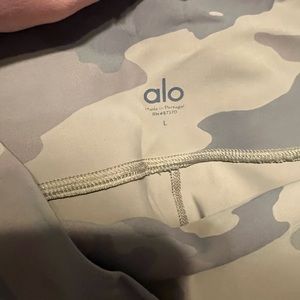 Alo camo leggings